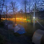 Kamping Lakoza Luxury tent *